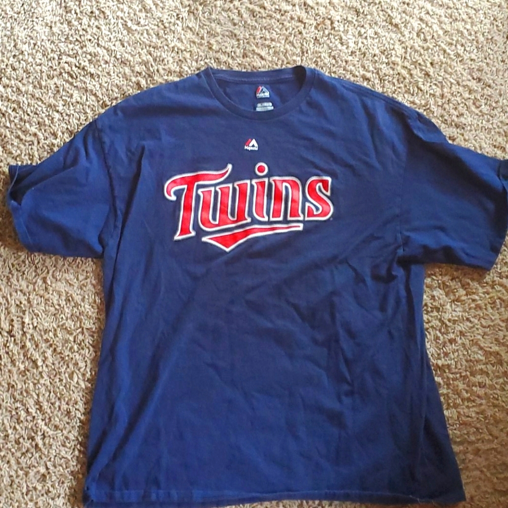 Twins 2XL T-Shirt